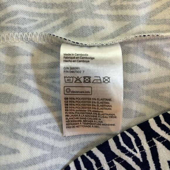 Divided H&M blue and white chevron tribal print fit and flare dress size 4 - Picture 7 of 7